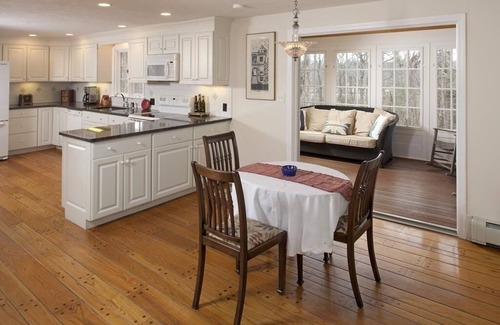 Minot House | Charming large 4-bedroom house in Scituate 1 mile from beach