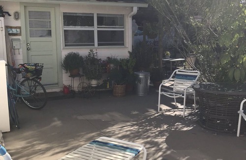 Pass-a-Grille Apartment | Charming large ‘old Florida’ apt, steps from Pass-A-Grille Beach!