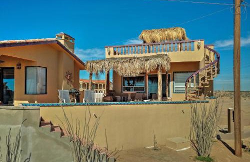 Las Conchas House | Charming Las Conchas Home with Patio Steps to Beach