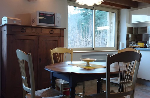 Saint-Jean-Chambre House | Charming Loft 'La Rose Désirée' with Mountain View and Wi-Fi