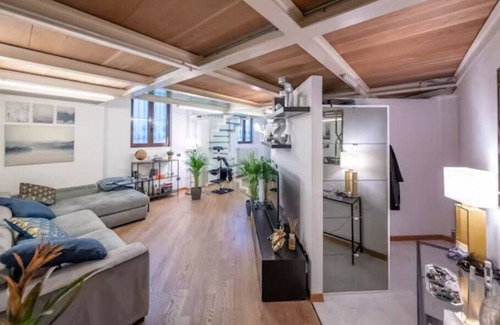 Bullona Apartment | Charming Loft in the Center of Milan