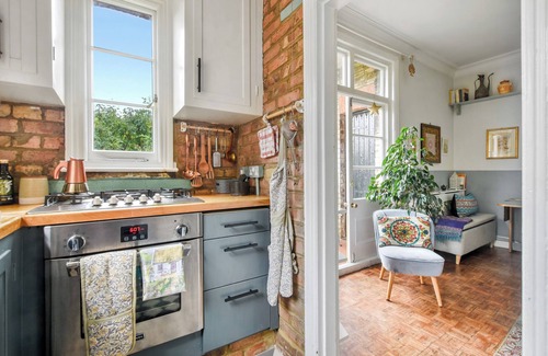 Highgate Apartment | Charming London with balcony