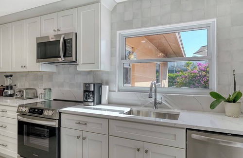 Longboat Key House | Charming Longboat Key 3-bedroom house with 3 min walk to beach