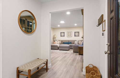 Loomis House | Charming Loomis 3-bedroom Home Away From Home