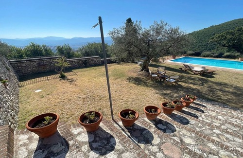 Baiano Apartment | Charming mansion with large pool, expansive grounds