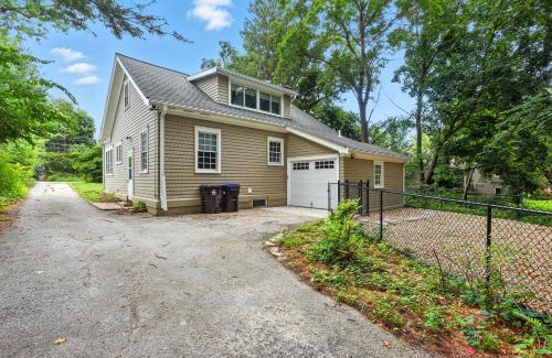 Iowa City House | Charming Manville Heights Cottage Retreat home
