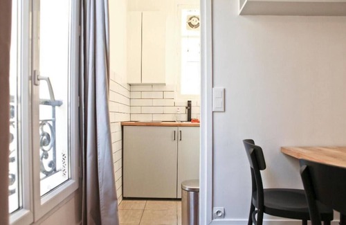 Quartier Sainte-Avoye Apartment | CHARMING MARAIS APARTMENT IN THE HEART OF PARIS RETREAT
