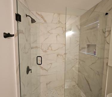 Marietta House | Charming Marietta Square Carriage House