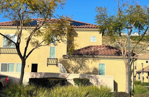San Elijo Hills House | Charming Master Bedroom and bath in wonderful house San Marcos fully furnished