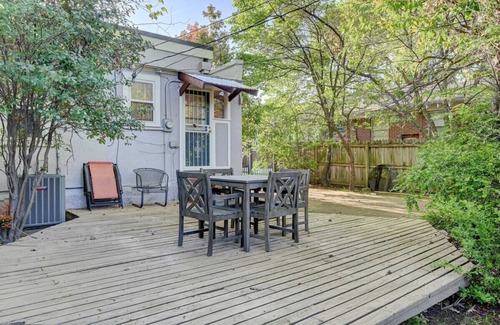 Evergreen House | Charming Midtown-Evergreen Bungalow