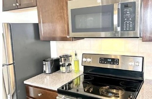 Home Park Apartment | Charming midtown oasis | No Service Fee |FREE parkn