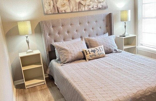 Mahncke Park House | Charming, modern 2-bedroom in Beautiful San Antonio, TX.