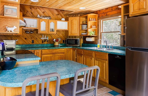 New Paltz House | Charming Mohonk Home with Fire Pit and Hot Tub