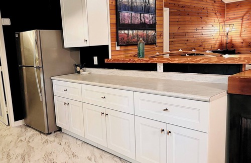 Saluda Cabin | Charming Mountain cabin in Saluda with stunning views & modern amenities!