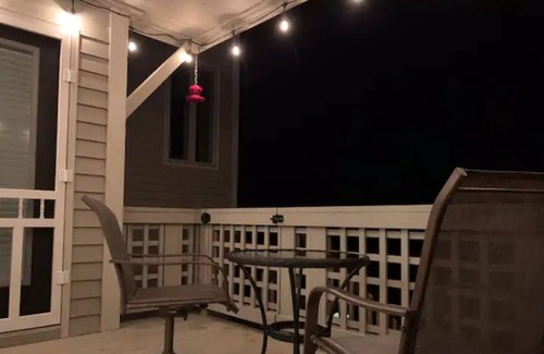 Nellysford Condo | Charming Mountain Retreat *1 Bedroom / 2 Bathroom*