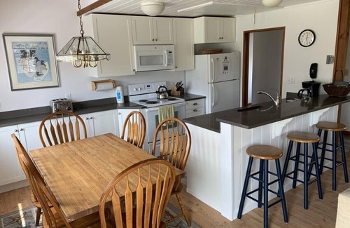 Madaket House | Charming Nantucket Beach Cottage w/Private Beach Access
