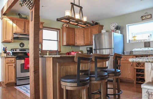 Narrowsburg House | Charming Narrowsburg Escape – River Access, Huge Yard, Minutes from Main Street