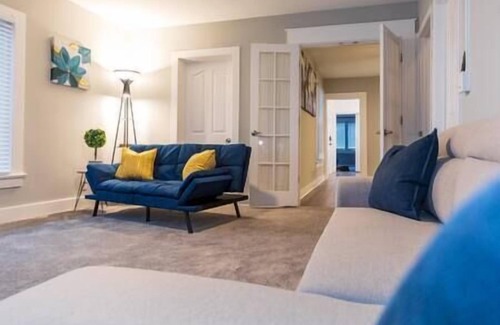 South Elgin House | Charming Nature Lover's Retreat near St. Charles