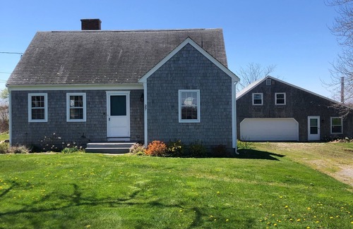 Little Compton House | Charming New England shingled styled home