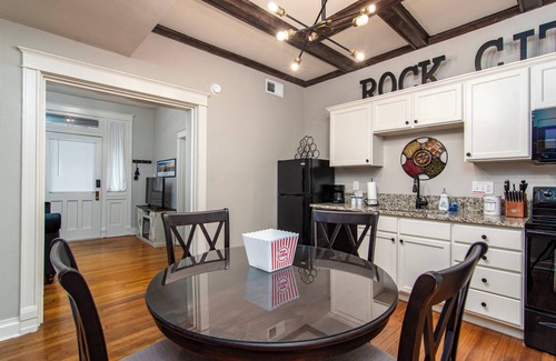 Downtown Little Rock Apartment | Charming New Orleans-Style Apartment with Gated Courtyard!