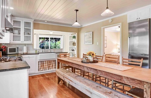Sonoma House | Charming Newcomb Cottage Downtown Sonoma