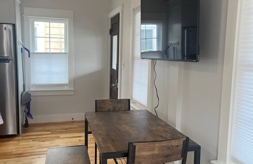 Ocean Park Cottage | Charming, newly renovated 2-bedroom cottage in Old Orchard 100 yds to the beach