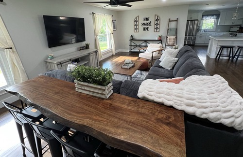 Clemson House | Charming Newly Renovated Home in the PERRRFECT Location Near Clemson University!