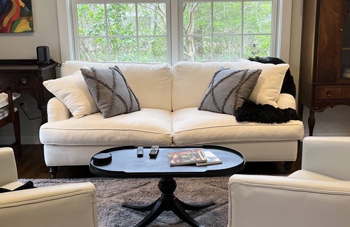 East Chop House | Charming Oak Bluffs rental, 3 minutes from Eastville Beach & downtown Oak Bluffs