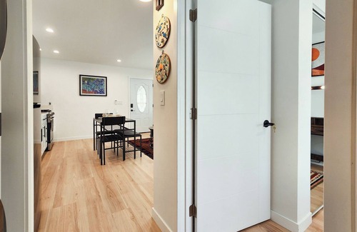 Canoga Park House | Charming Oasis Retreat - Cozy & Luxe!