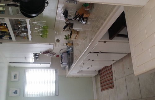 Ocean Beach Apartment | Charming Ocean Beach Bungalow 1 Block from Beach