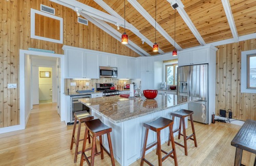 Ocean Bay Park House | Charming oceanfront home w/stunning views & wraparound deck - steps from beach