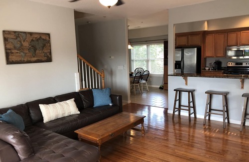 Northeast Virginia Beach House | Charming Oceanfront, Vibe District, Wavegarden, Dome Executive Townhouse