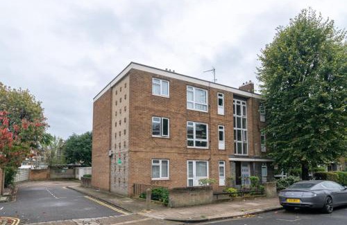 Thamesfield Apartment | Charming One Bed Abode In East Putney