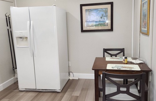 Lake Magdalene House | Charming Orchid House 1-bedroom townhome 2 Guest Max 25 Years Old