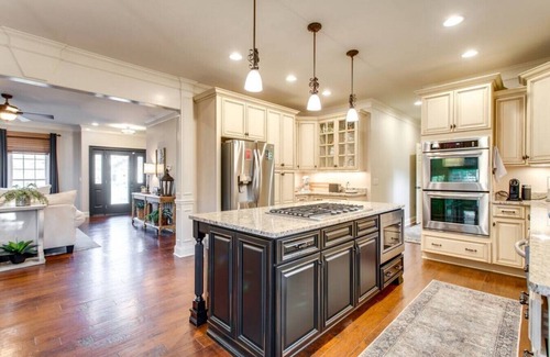 Franklin House | Charming Oxford Glen Estate: 3bed/2.5bath/Fire Pit