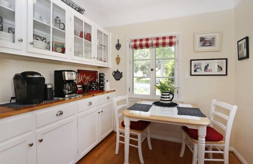 Pasadena House | Charming Pasadena English Cottage