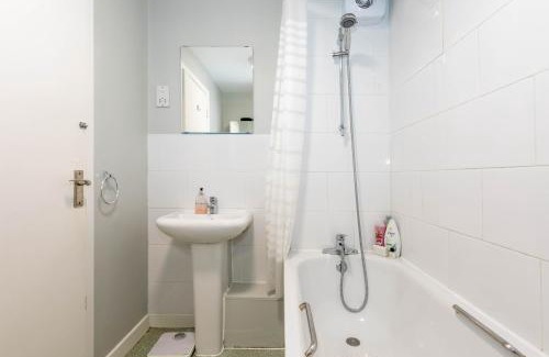 St. George's Apartment | Charming Peaceful 2 Bedroom with Parking and Garden