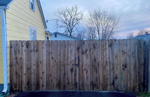 Prestonia House | Charming, Quaint 2-bedroom house with AC, WiFi in Wonderful Louisville