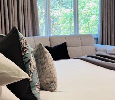 West Side House | Charming Queen Bedroom with Bathroom Vancouver West