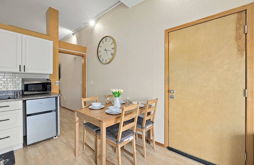 Palm Coast Condo | Charming, Quiet Condo in European Village with Balcony, near Beach
