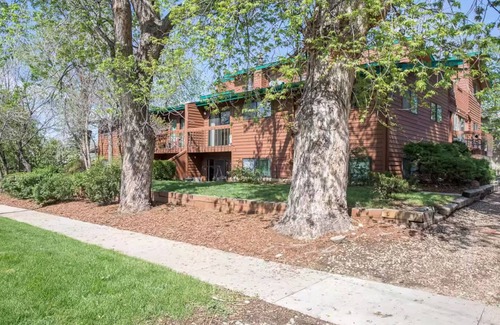 Flagstaff Condo | Charming, remodeled 2-bedroom condo with WiFi, AC in gorgeous Boulder