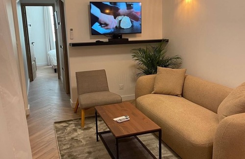 Old Town Apartment | Charming renovated apartment Old Nice & beaches