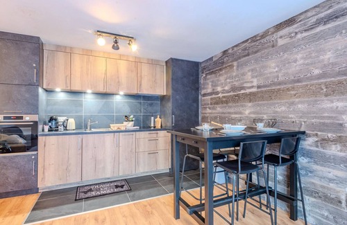 Morzine Apartment | Charming, Renovated Studio-Cabin in Central Morzine, 200m from Ski Slopes