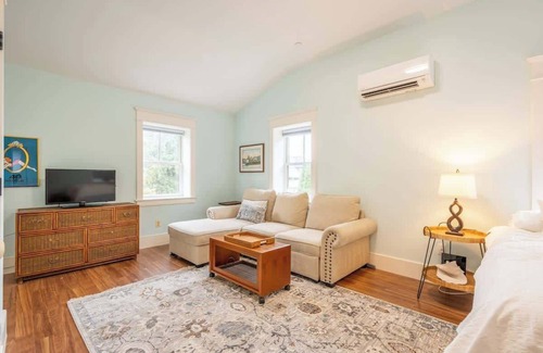 Eastport House | Charming Rental in the Heart of Annapolis