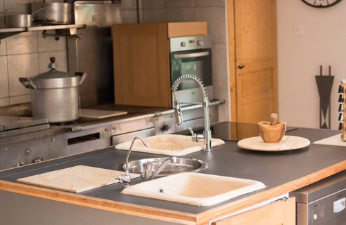 Ventabren House | Charming Residence 5 chb river front near Aix Marseille Swimming pool Park
