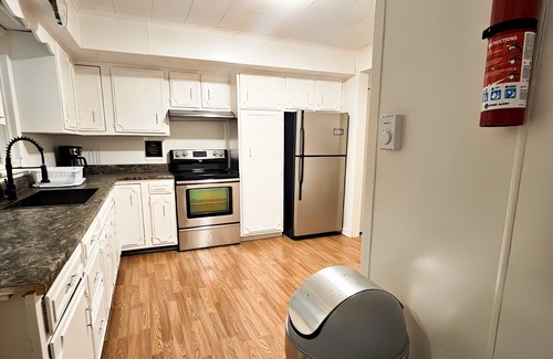 Marshallton House | Charming Retreat in CoaltownShip