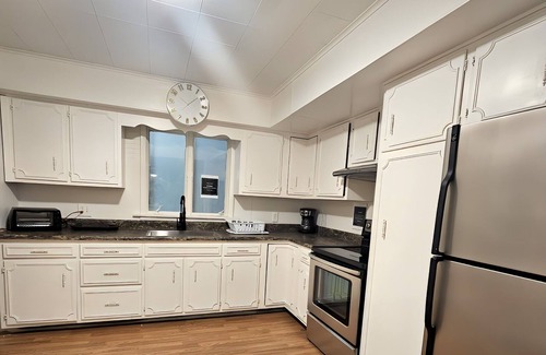 Marshallton House | Charming Retreat in CoaltownShip