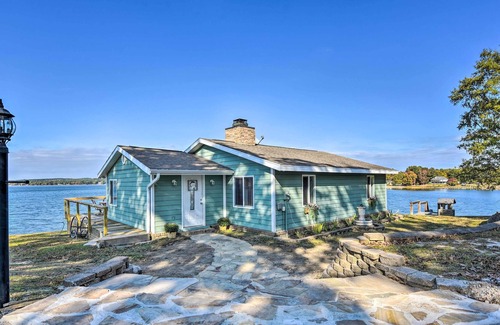Ridgeway Cottage | Charming Ridgeway Cottage on Lake Wateree!
