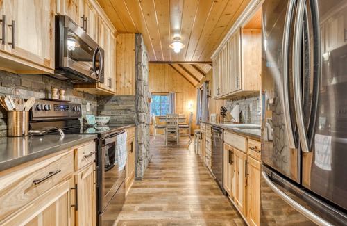 Mount Hood Village Cabin | Charming, riverfront cabin with fireplace - dog-friendly