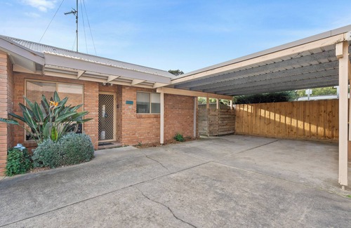 Ocean Grove House | Charming Riverside Unit in Paradise FREE Wi-Fi